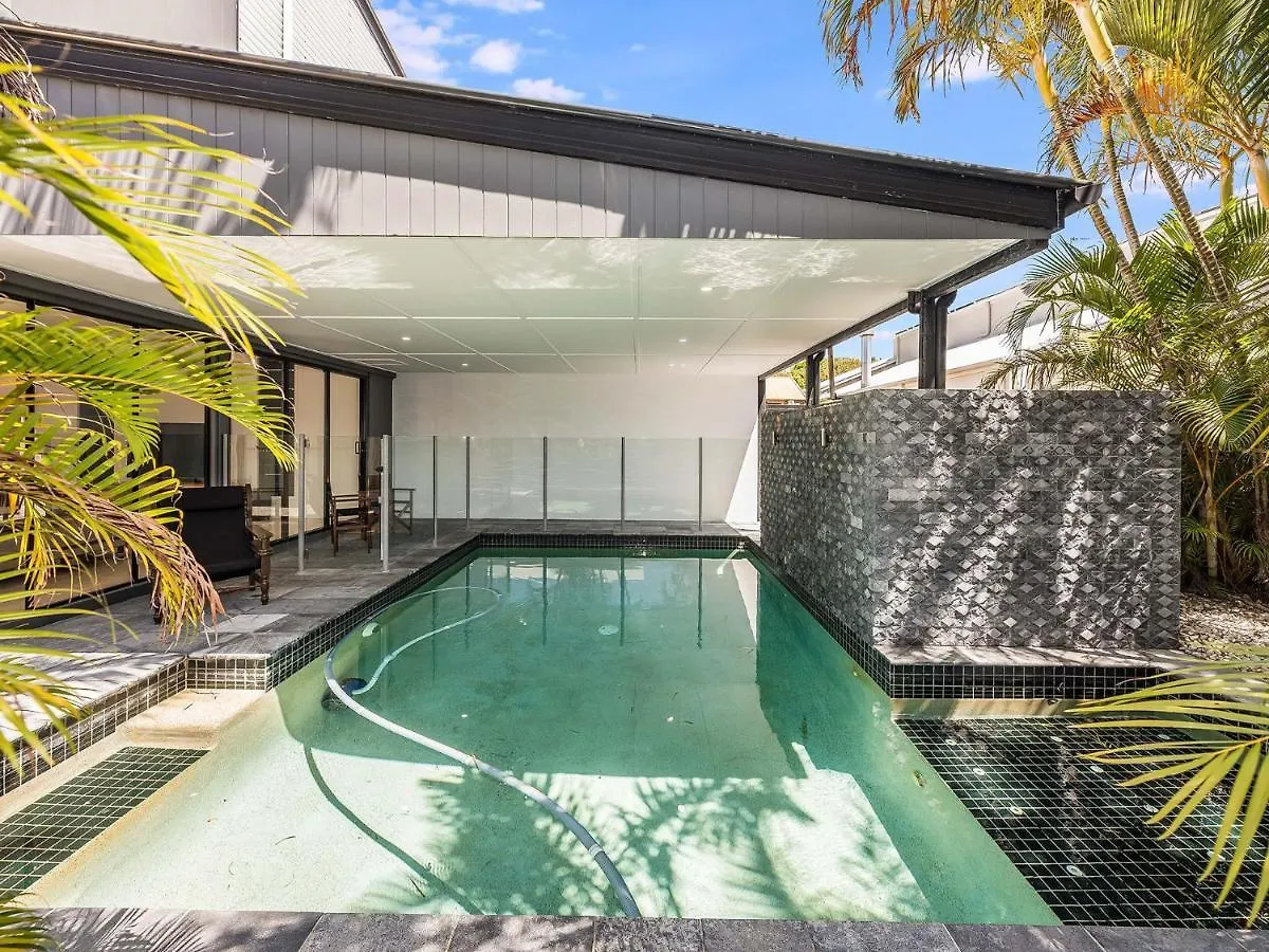 22 Seaview Terrace Moffat Beach Caloundra