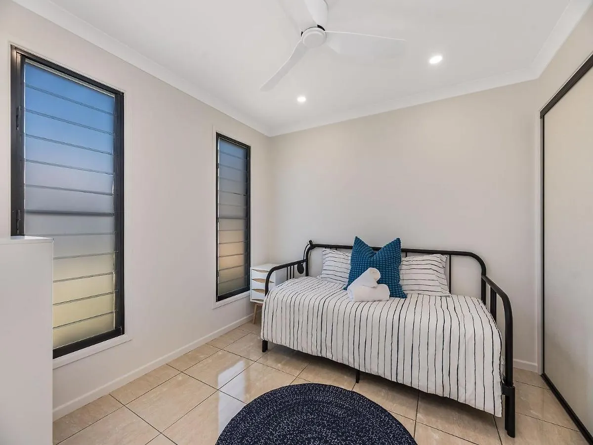 22 Seaview Terrace Moffat Beach Caloundra