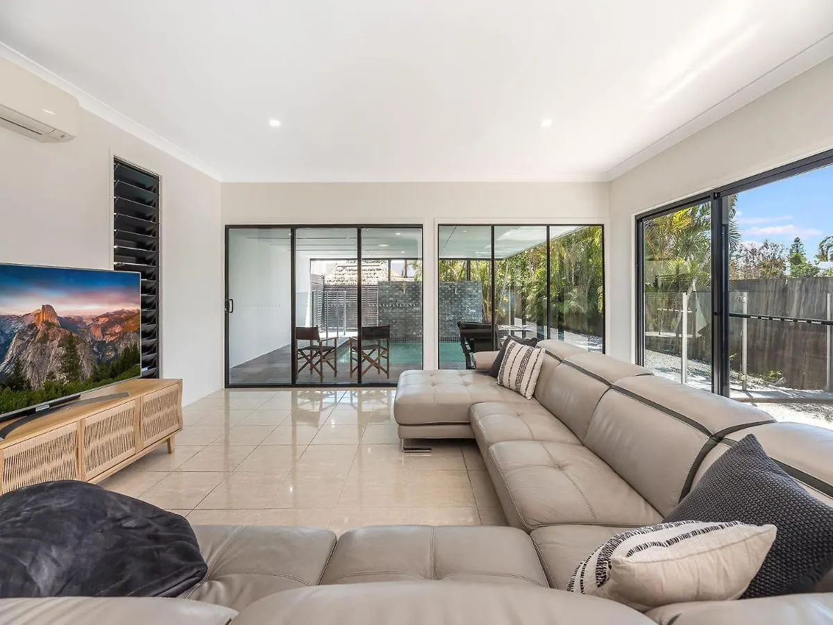 22 Seaview Terrace Moffat Beach Caloundra 0*,